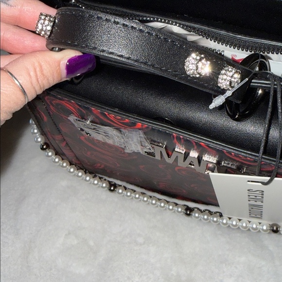 Steve Madden Roses Bevelyn Handbag with peals - Picture 5 of 10